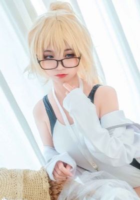 欧美丰满熟女_大片在线观看