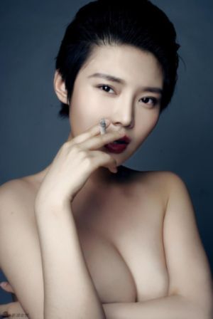 国产精品高潮诱惑肉丝袜美女_BD韩语全集在线观看