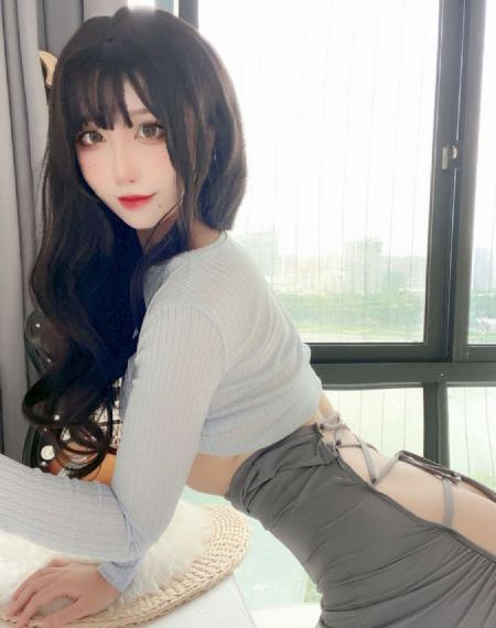 欧美腹肌男模走秀视频_在线手机观看