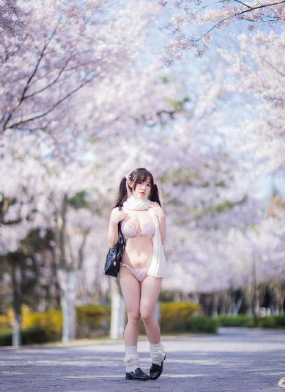国产精品大屁股白浆_云播放粤语日本成人在线